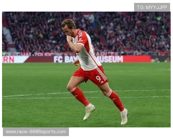 足球明星射门瞬间高清头像男生图集展示激情与力量