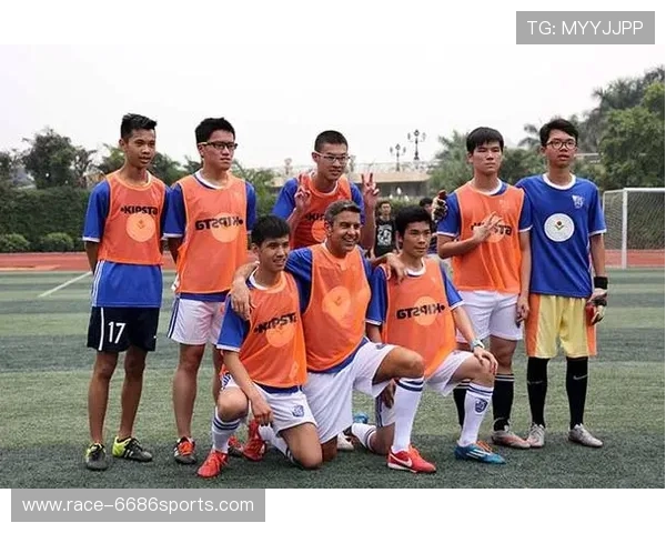 足球球星押韵诗精选四句呈现球场风采与传奇人物魅力